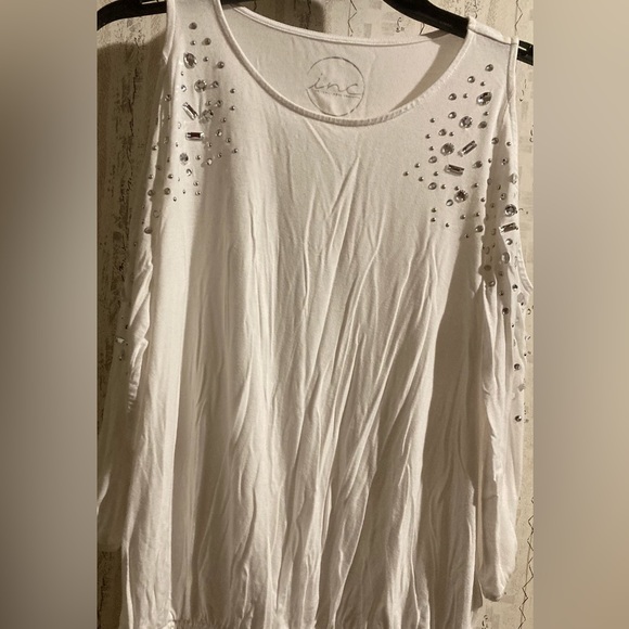 Ladies Size XS White INC International Concepts Cold Shoulder Blouse - Picture 4 of 11